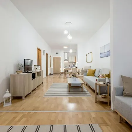 Apartment Downtown Charm In Budapest