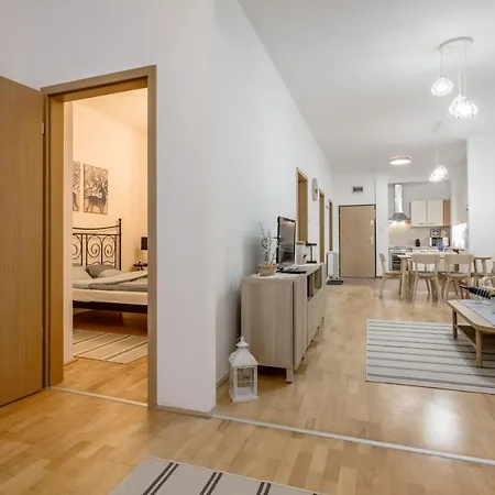 Apartament Downtown Charm In