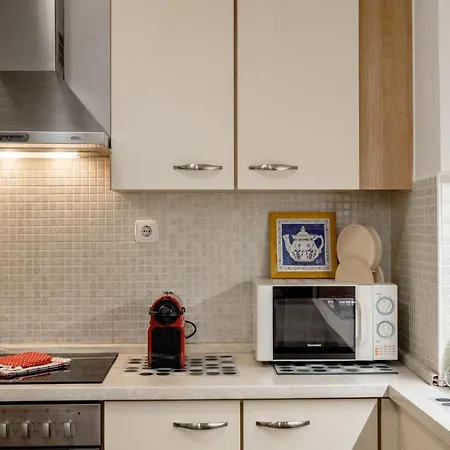 Downtown Charm In Apartment *