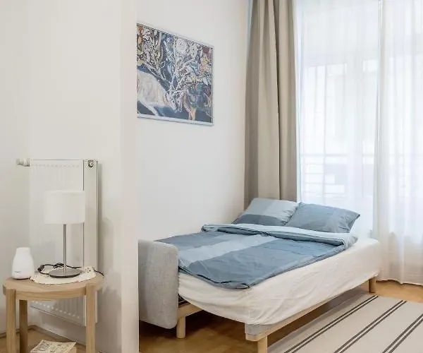 Downtown Charm In 公寓