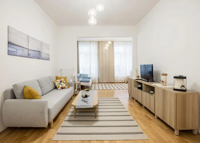 Downtown Charm In 公寓