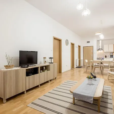 Downtown Charm In Appartement